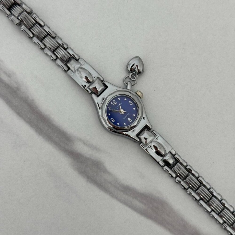 Sku:0413 cute silver pink‎ mini watch bracelet with heart + in a gift box - Picture 3 of 8